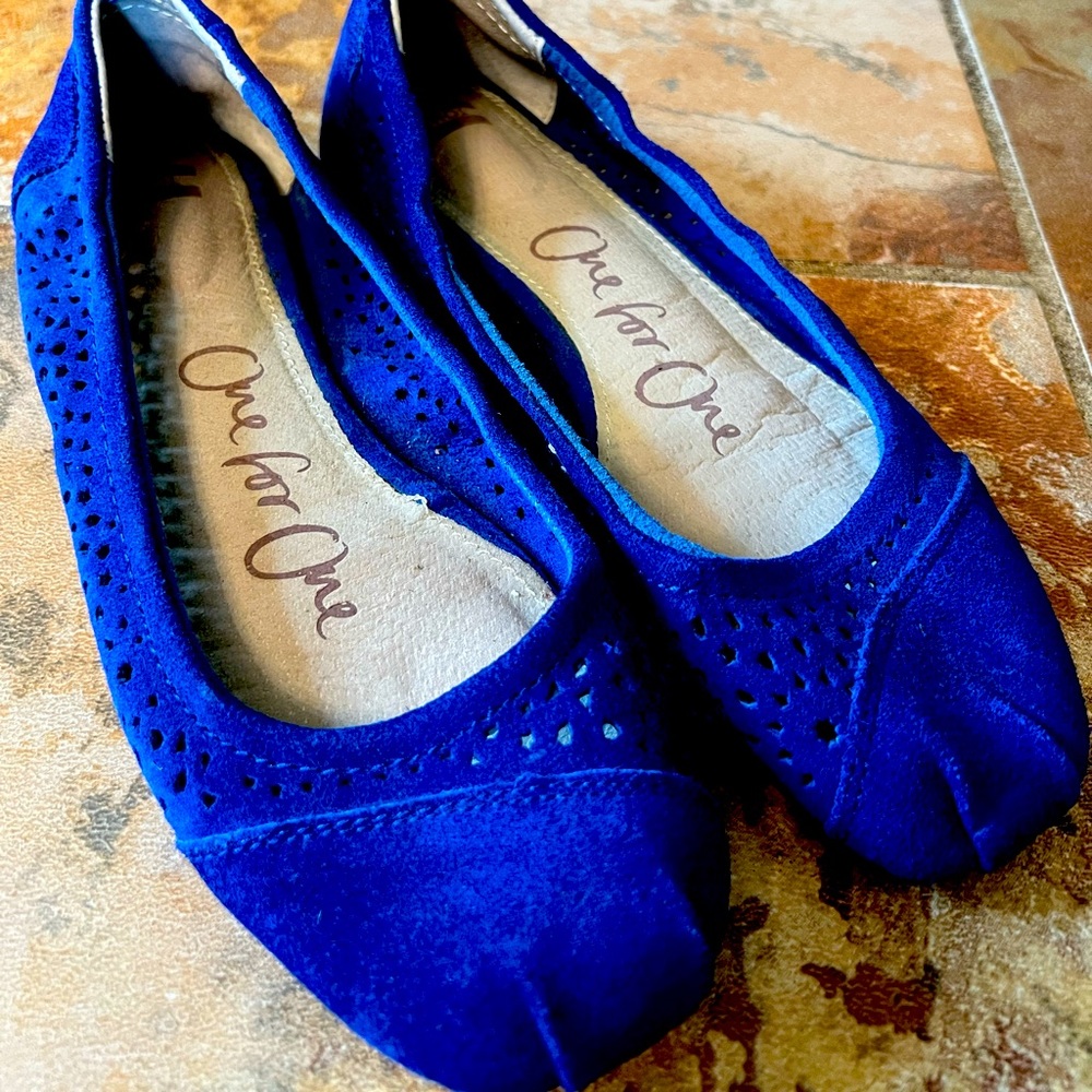 Toms suede ballet flats, size 7.5